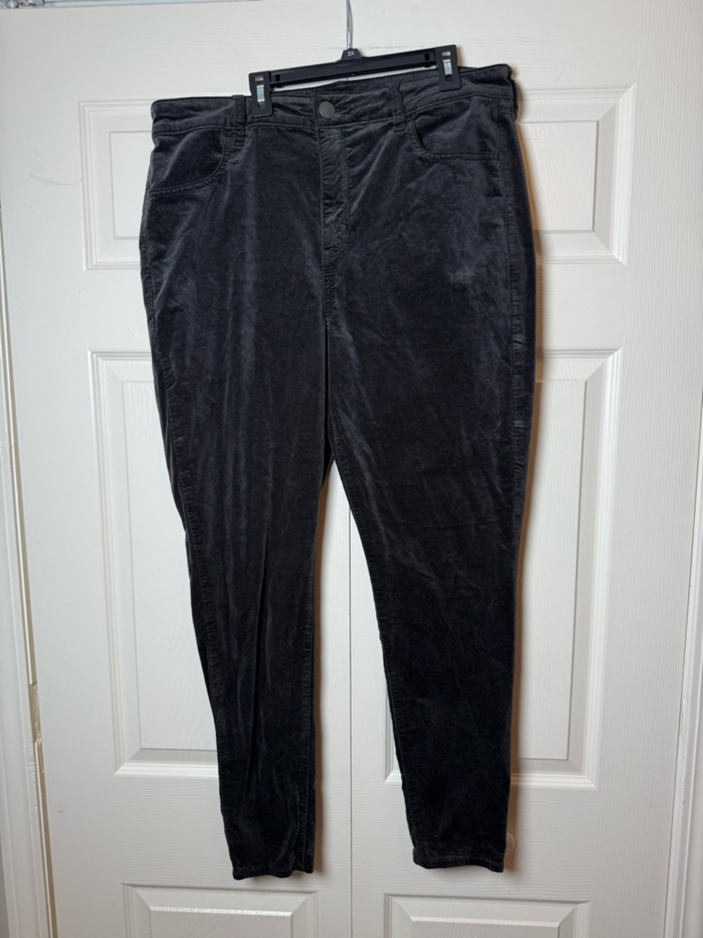 American Eagle Black Super Stretch Hi-Rise Jeggings